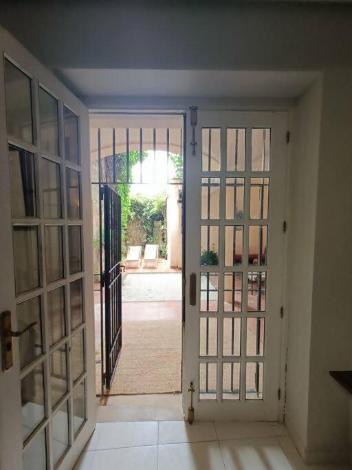 Ferienwohnung Casa Aguila Casco Antiguo Patio Privado Caces Exterior foto